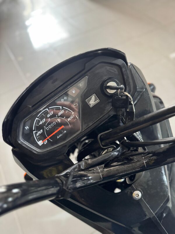 Honda Pop 110 ES - Imagem 4