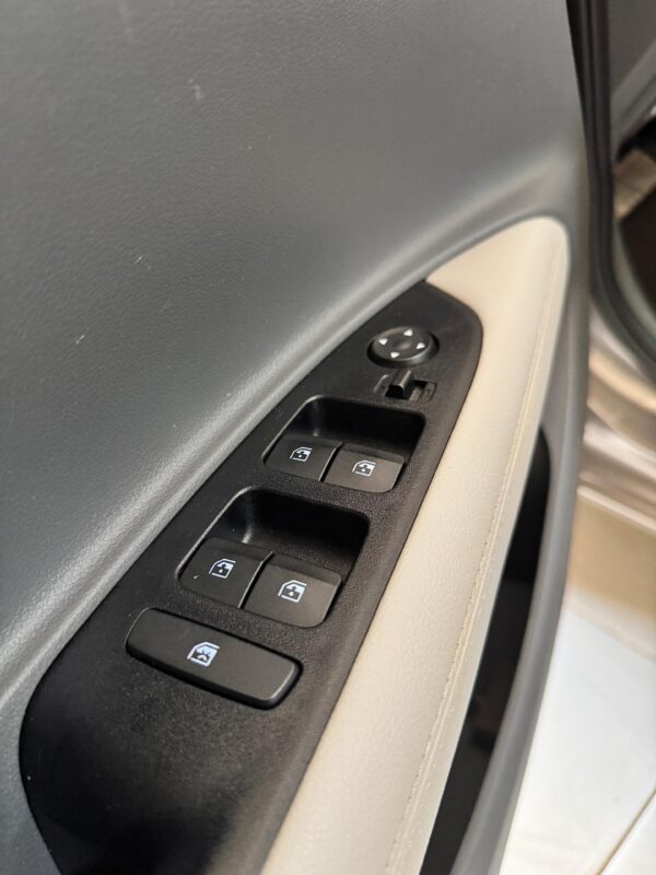 Hyundai HB20S Evolution 1.0 - Imagem 4